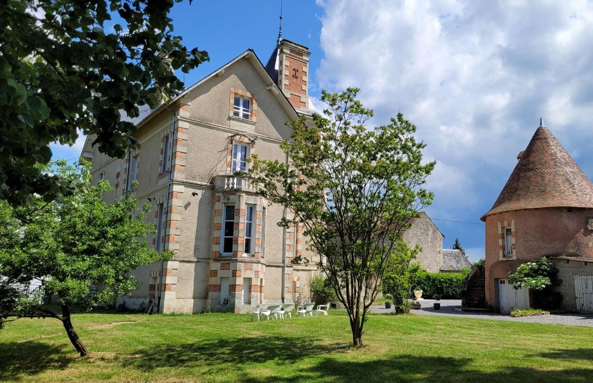 Villa Saint Pierre La Trimouille Exterior photo