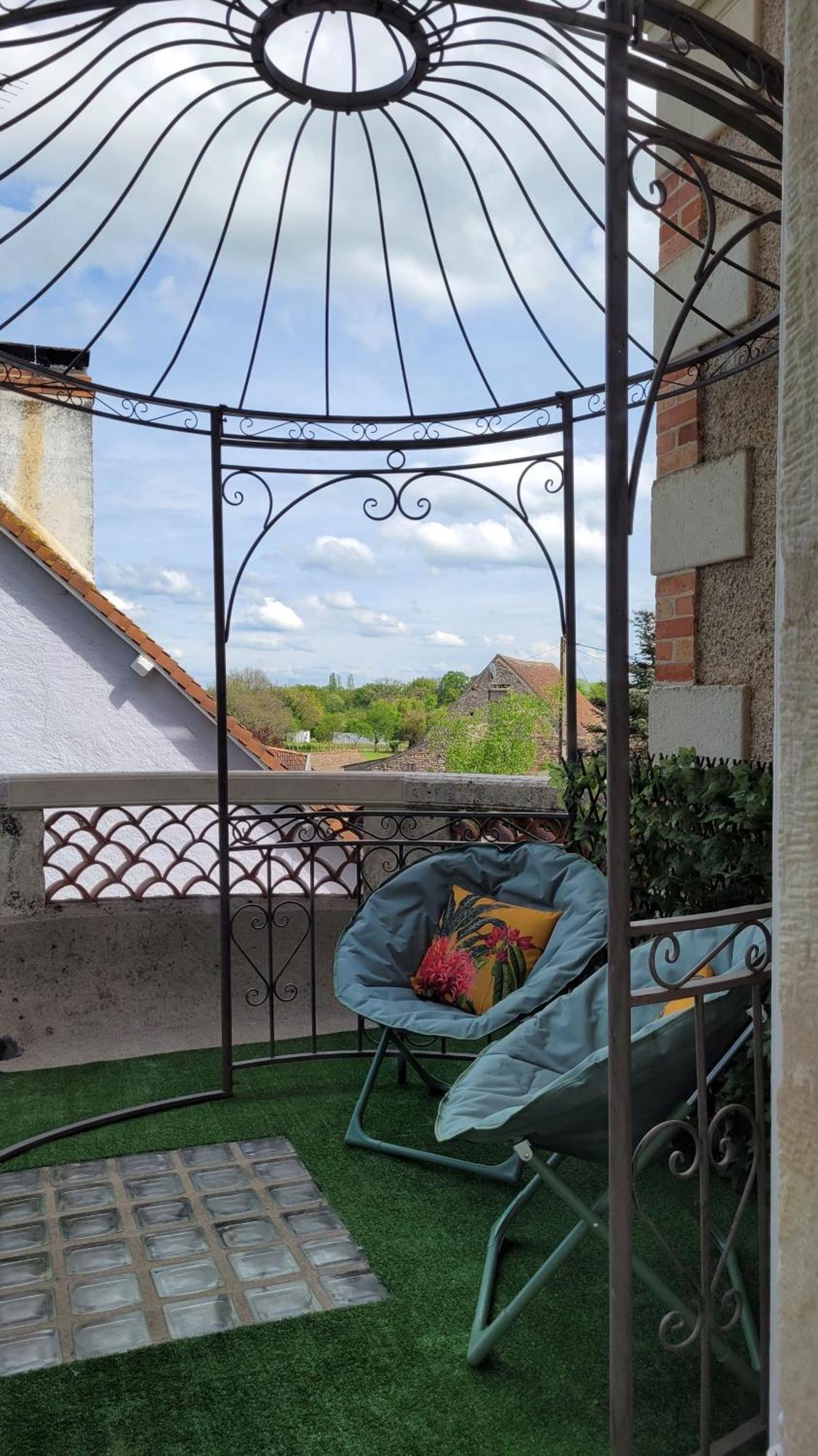 Villa Saint Pierre La Trimouille Exterior photo