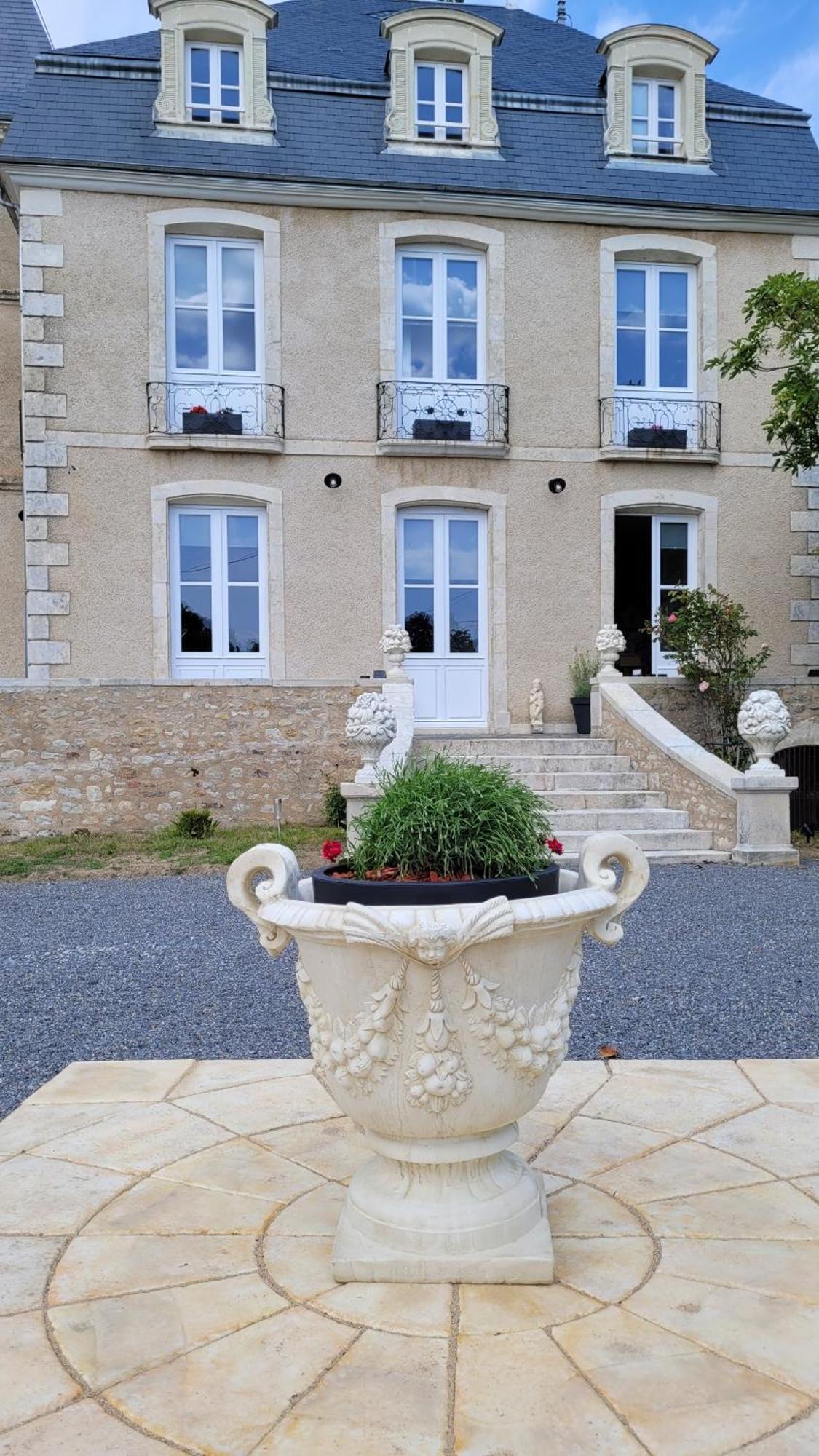 Villa Saint Pierre La Trimouille Exterior photo